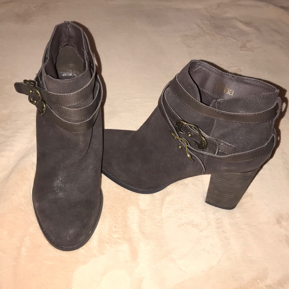 Heeled boots